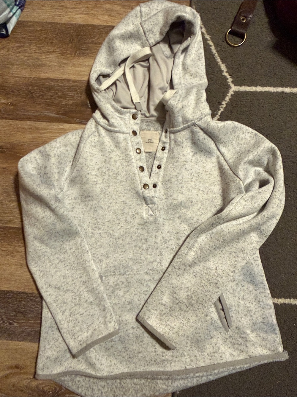Cozy Heathered Hooded Pullover Sweatshirt - Light Gray